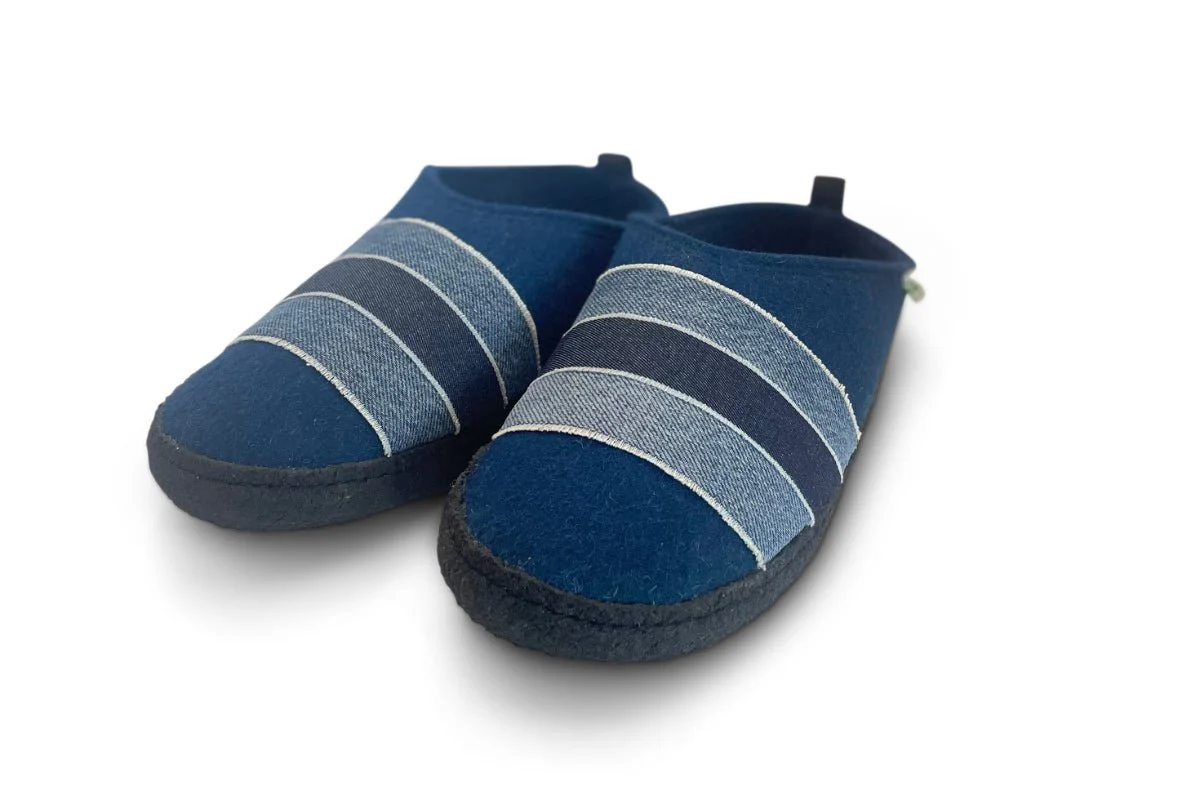 Capsule Collection Kyrgies Outdoor Slides - Image 5