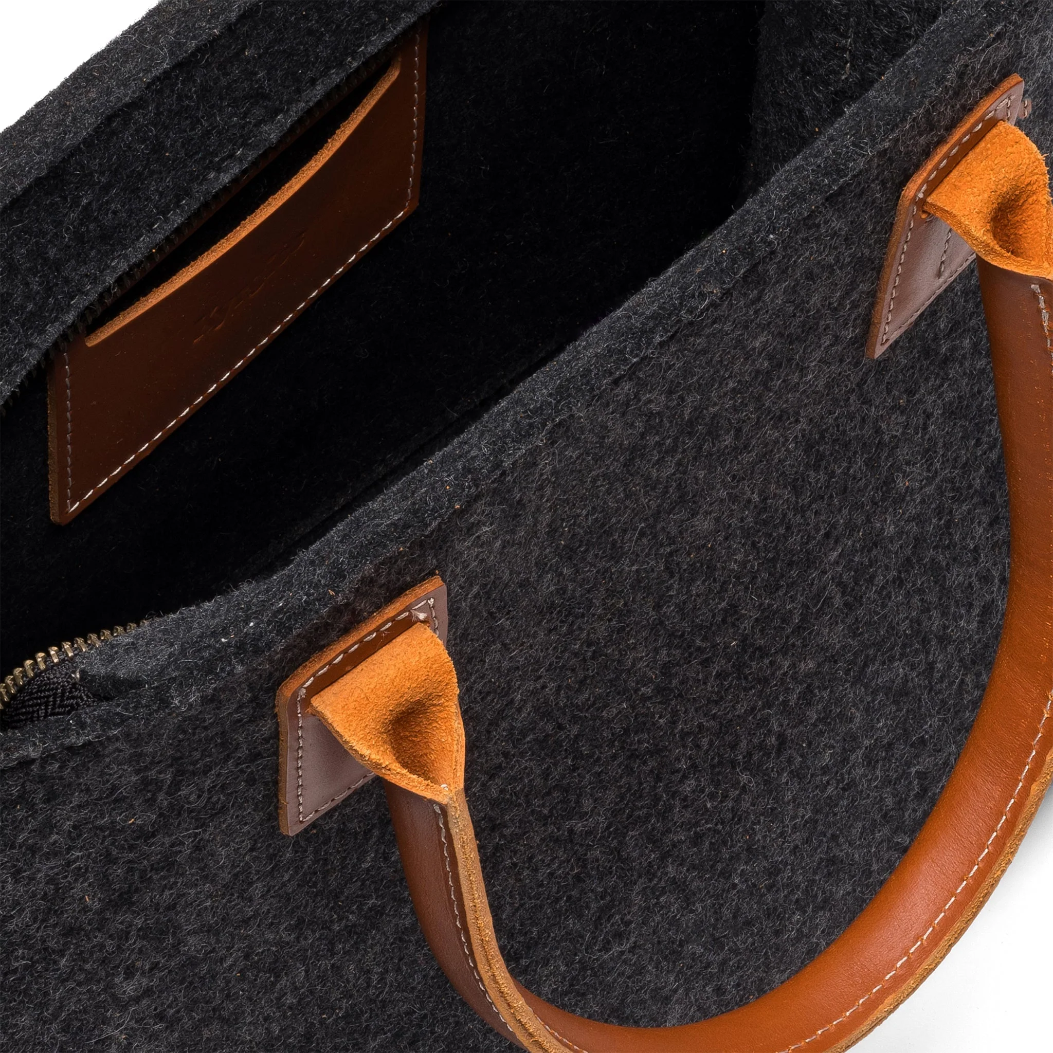 Kyrgies Handmade Wool Handbag - Image 3